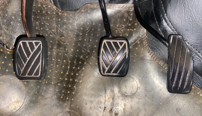 2014 Maruti Wagon R 1.0 VXI, Petrol, Manual, 68,249 km, Pedals