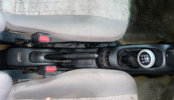 2014 Maruti Wagon R 1.0 VXI, Petrol, Manual, 68,249 km, Gear Lever