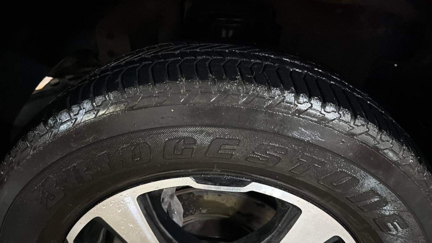 2022 Mahindra SCORPIO CLASSIC S11 7STR, Diesel, Manual, 61,296 km, Right Front Tyre Tread