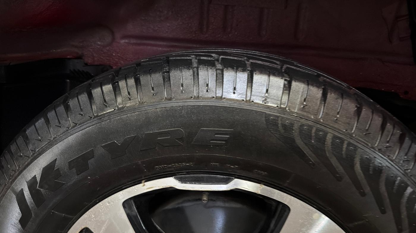 2022 Mahindra SCORPIO CLASSIC S11 7STR, Diesel, Manual, 61,296 km, Left Rear Tyre Tread