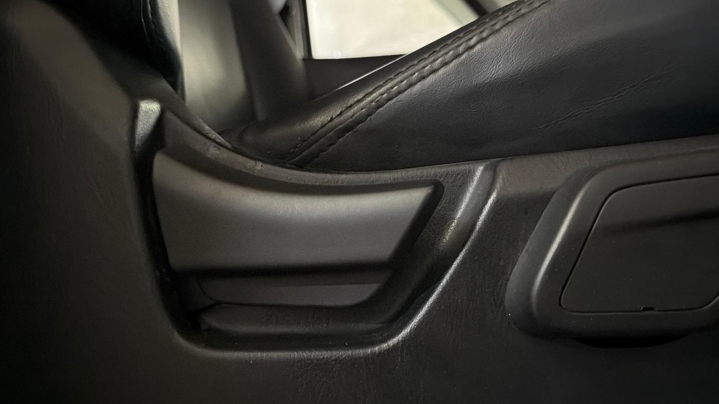 2022 Mahindra SCORPIO CLASSIC S11 7STR, Diesel, Manual, 61,296 km, Driver Side Adjustment Panel