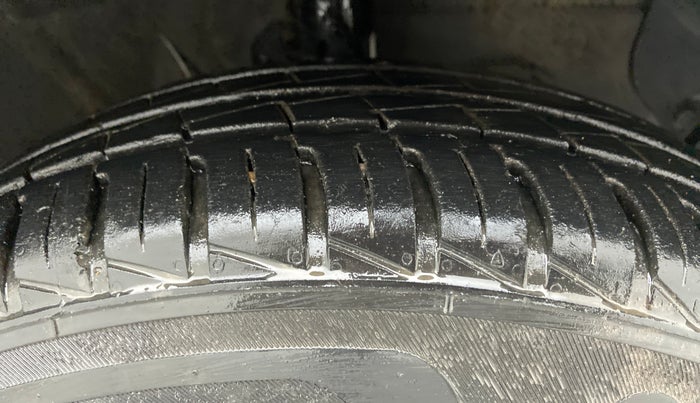 2021 Hyundai NEW SANTRO SPORTZ EXECUTIVE CNG, CNG, Manual, 18,821 km, Right Front Tyre Tread