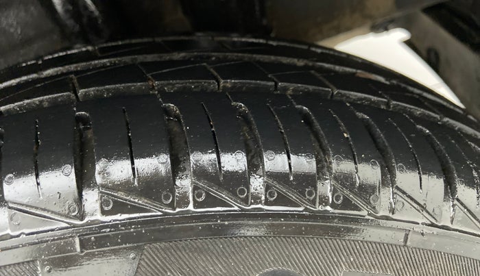 2021 Hyundai NEW SANTRO SPORTZ EXECUTIVE CNG, CNG, Manual, 18,821 km, Left Rear Tyre Tread