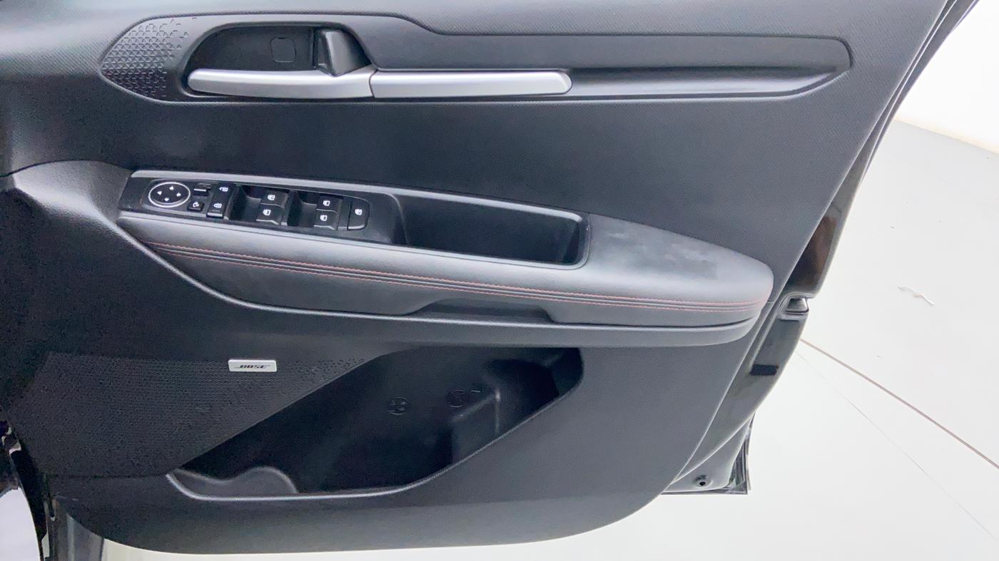 2020 KIA SONET GTX PLUS DCT 1.0, Petrol, Automatic, 16,425 km, Driver Side Door Panels Control