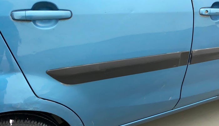 2010 Maruti Ritz VXI, Petrol, Manual, 85,551 km, Right rear door - Minor scratches