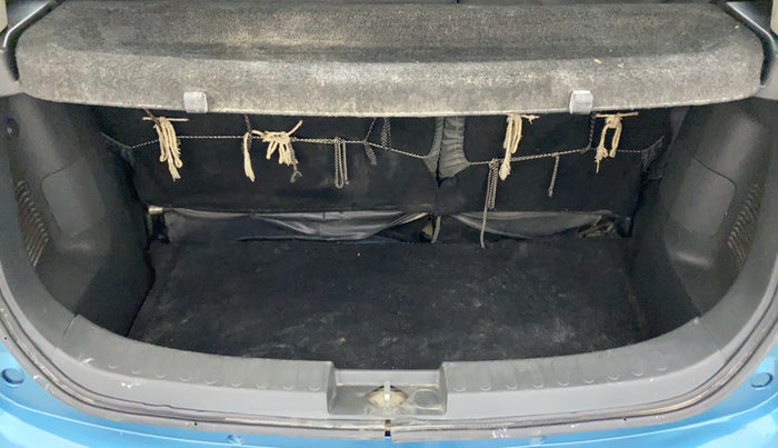 2010 Maruti Ritz VXI, Petrol, Manual, 85,551 km, Boot Inside