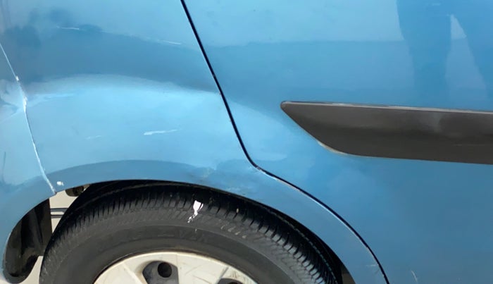 2010 Maruti Ritz VXI, Petrol, Manual, 85,551 km, Right quarter panel - Minor scratches