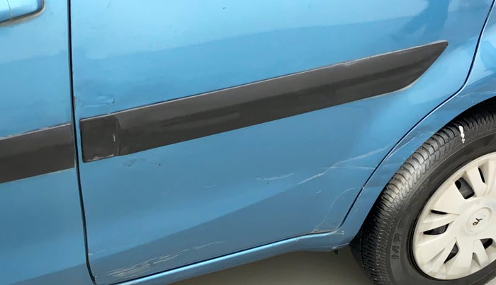 2010 Maruti Ritz VXI, Petrol, Manual, 85,551 km, Rear left door - Slightly dented