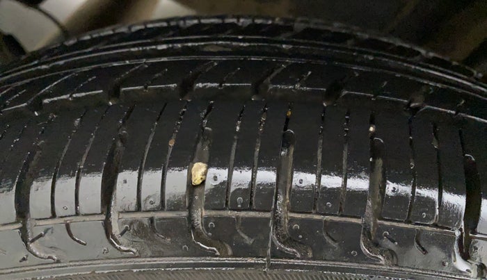 2019 Renault Kwid RXL, Petrol, Manual, 13,907 km, Right Rear Tyre Tread