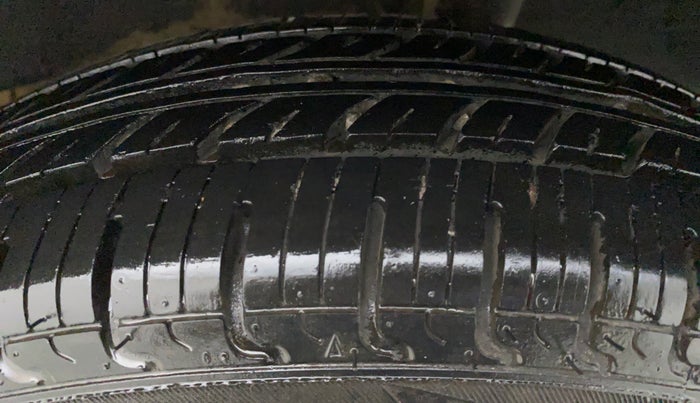 2019 Renault Kwid RXL, Petrol, Manual, 13,907 km, Right Front Tyre Tread