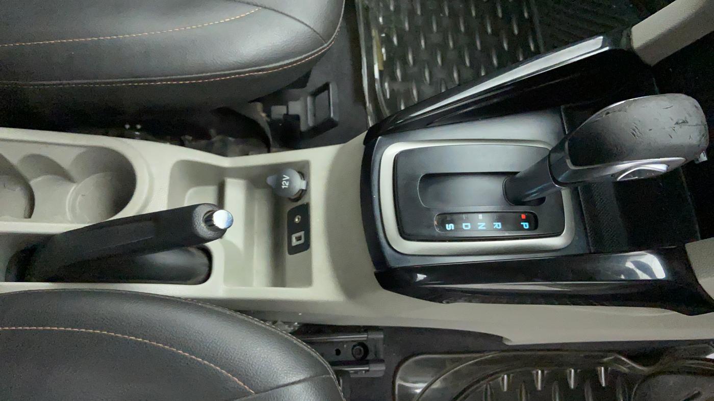2015 Ford Ecosport 1.5 TITANIUM TI VCT AT, Petrol, Automatic, 68,574 km, Gear Lever