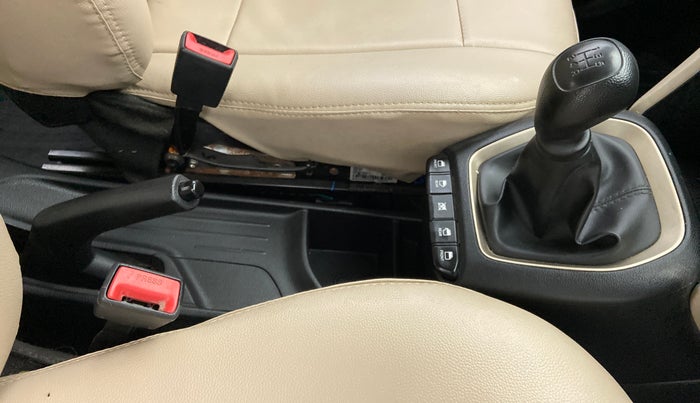 2019 Hyundai NEW SANTRO ASTA MT, Petrol, Manual, 21,686 km, Gear Lever