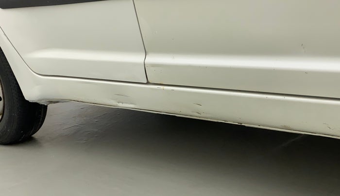 2011 Maruti Swift LXI, Petrol, Manual, 78,858 km, Right running board - Slightly dented