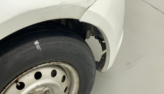 2011 Maruti Swift LXI, Petrol, Manual, 78,858 km, Right fender - Lining loose