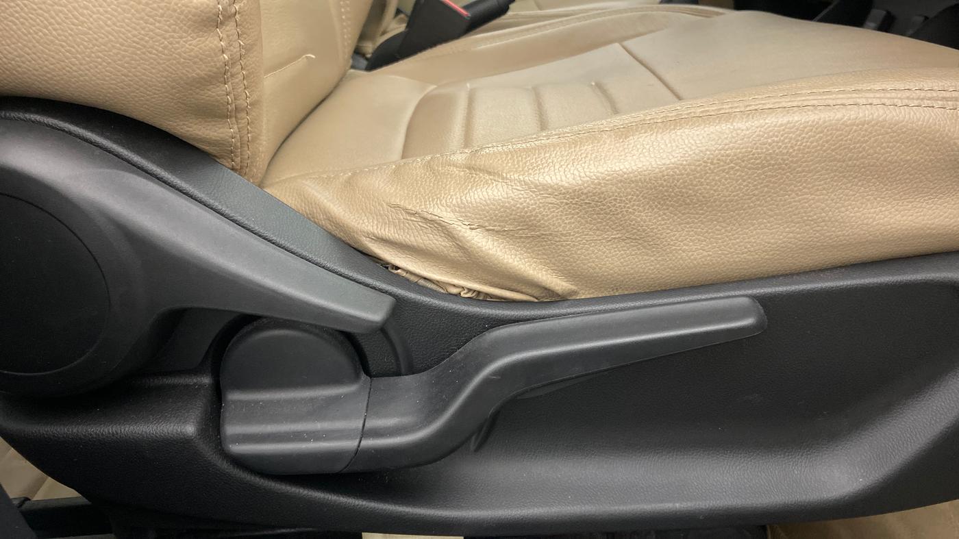 2018 Honda Amaze 1.2L I-VTEC V, Petrol, Manual, 97,090 km, Driver Side Adjustment Panel