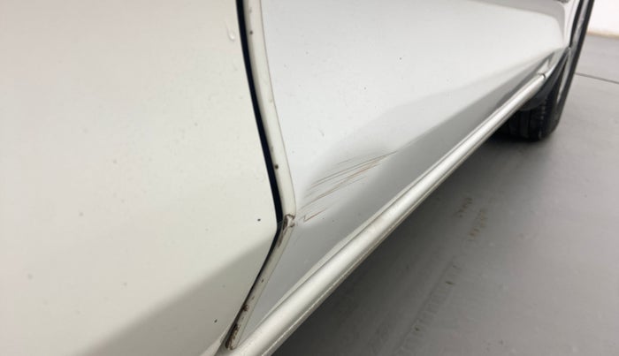 2018 Honda Amaze 1.2L I-VTEC V, Petrol, Manual, 97,090 km, Driver-side door - Slightly dented