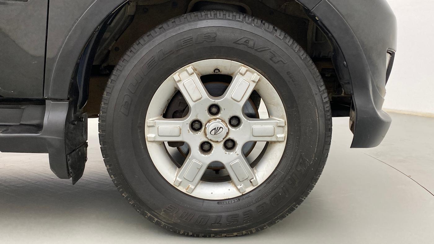 2012 Mahindra Xylo E8 ABS AIRBAG BS IV, Diesel, Manual, 78,422 km, Right Front Wheel
