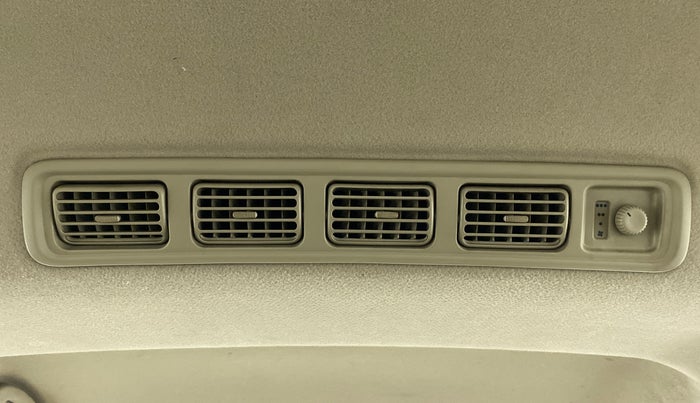 2012 Maruti Ertiga ZXI, CNG, Manual, 83,448 km, Rear AC Vents