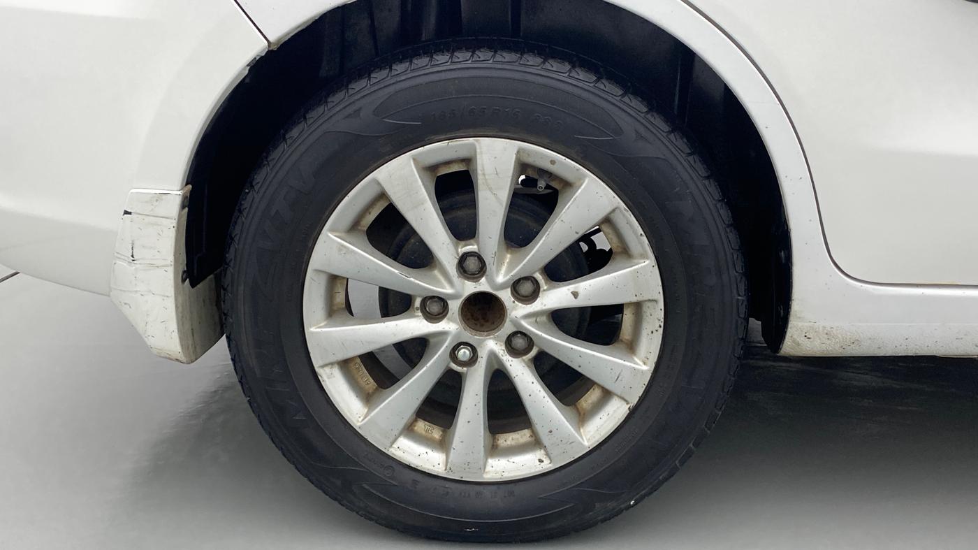 2012 Maruti Ertiga ZXI, CNG, Manual, 83,448 km, Right Rear Wheel