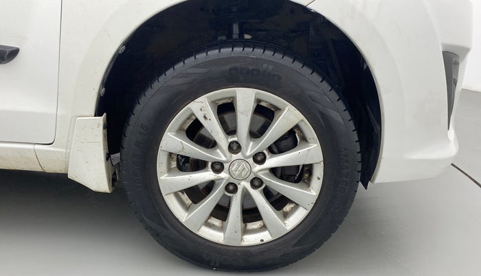 2012 Maruti Ertiga ZXI, CNG, Manual, 83,448 km, Right Front Wheel
