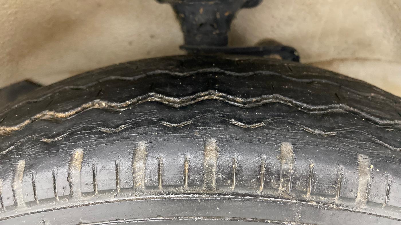2018 Maruti Eeco 5 STR WITH A/C+HTR, Petrol, Manual, 28,945 km, Right Front Tyre Tread