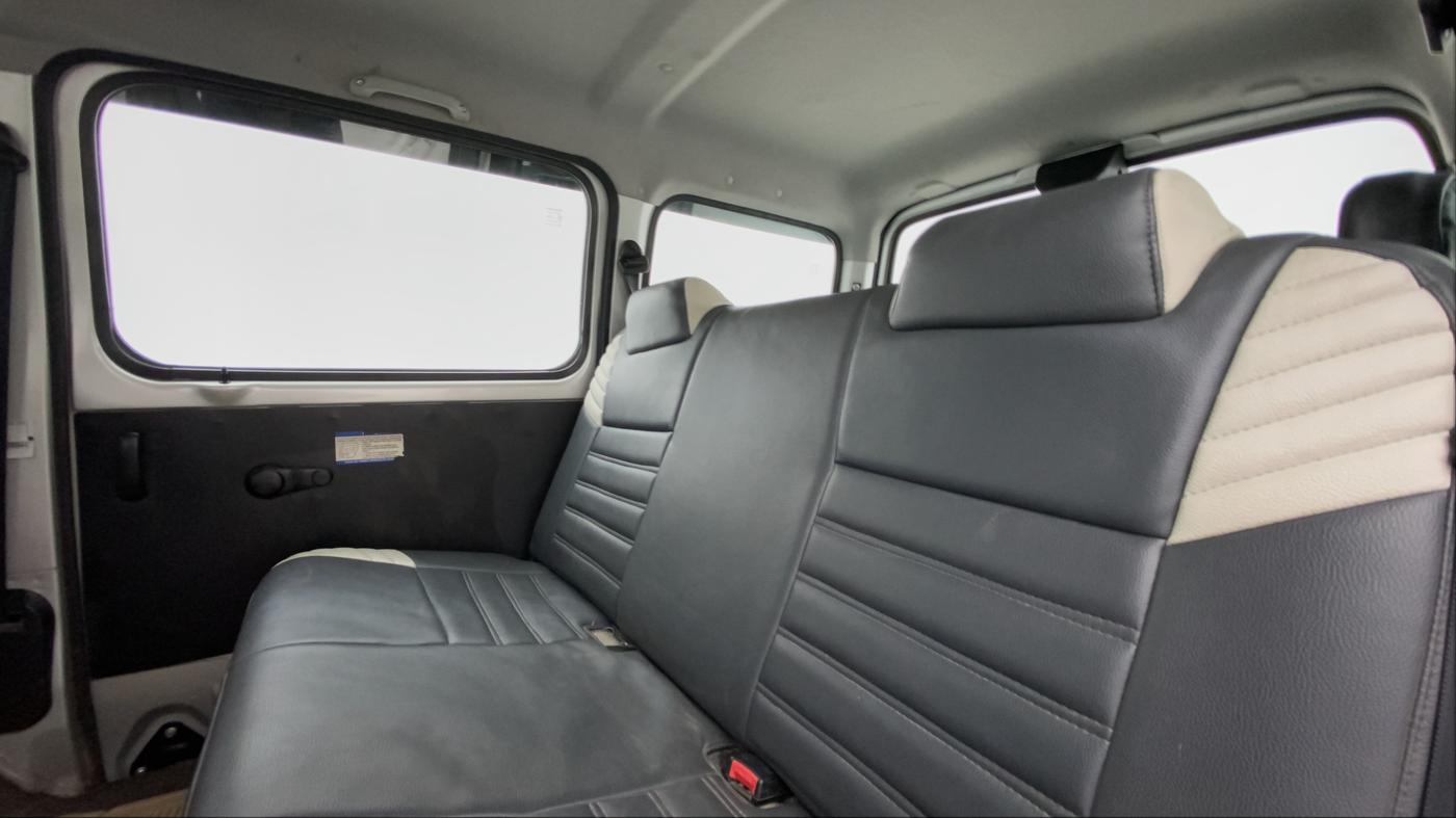 2018 Maruti Eeco 5 STR WITH A/C+HTR, Petrol, Manual, 28,945 km, Right Side Rear Door Cabin