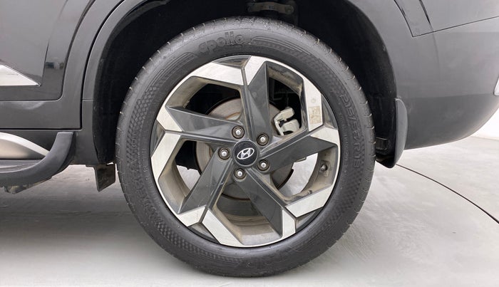 2021 Hyundai ALCAZAR 2.0 SIGNATURE MT 6STR, Petrol, Manual, 13,405 km, Left Rear Wheel