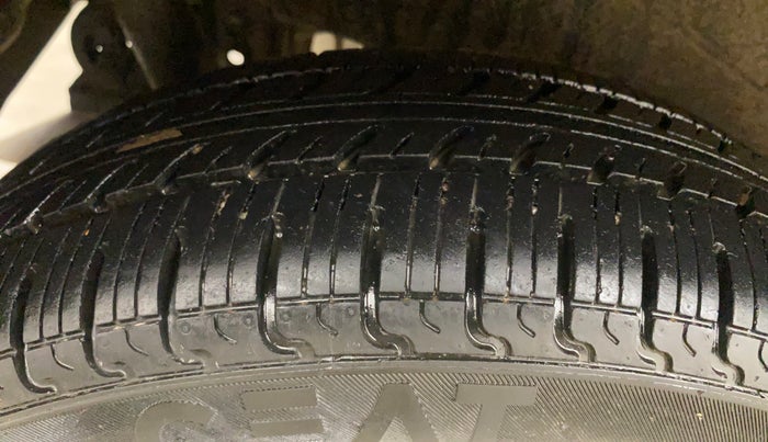 2015 Maruti Wagon R 1.0 VXI, Petrol, Manual, 52,852 km, Right Rear Tyre Tread