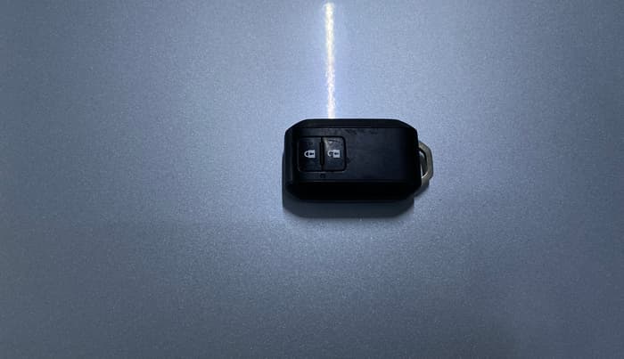 2024 Maruti Ertiga ZXI (O) CNG, CNG, Manual, 38,608 km, Key Close Up
