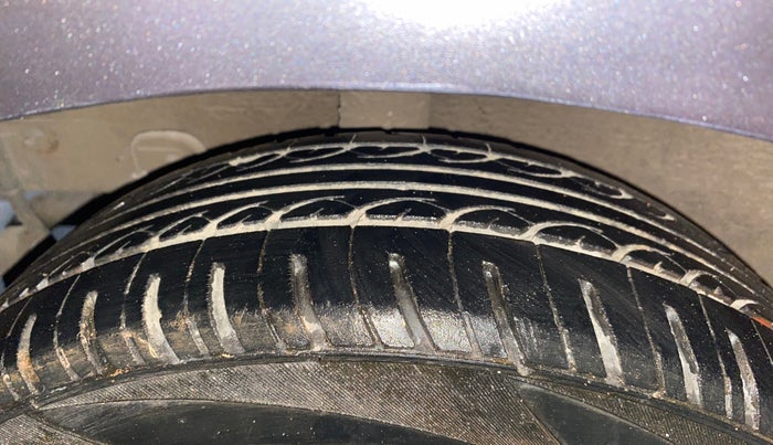 2015 Hyundai Grand i10 SPORTZ 1.2 KAPPA VTVT, Petrol, Manual, 62,263 km, Right Rear Tyre Tread