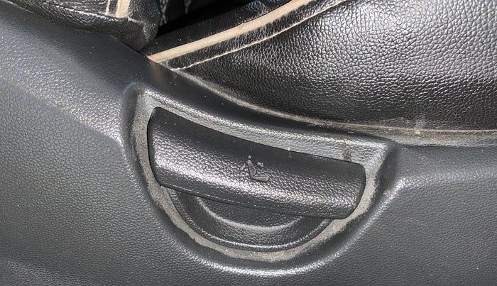 2015 Hyundai Grand i10 SPORTZ 1.2 KAPPA VTVT, Petrol, Manual, 62,263 km, Driver Side Adjustment Panel