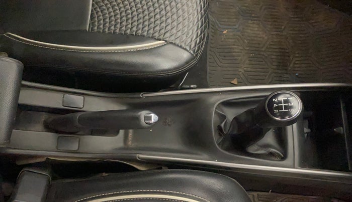 2019 Maruti Baleno ZETA PETROL 1.2, Petrol, Manual, 58,169 km, Gear Lever