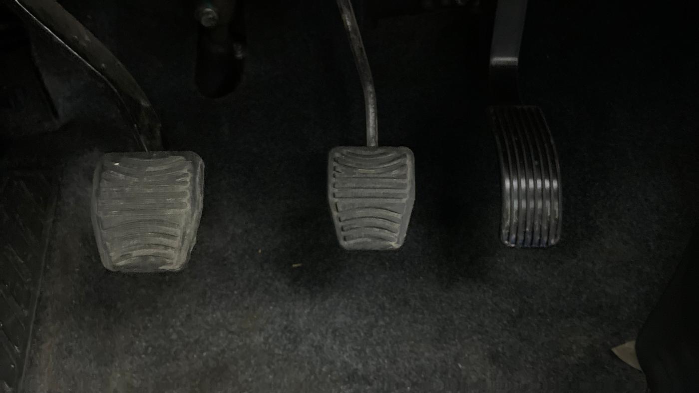 2021 Mahindra XUV500 W9, Diesel, Manual, 5,695 km, Pedals