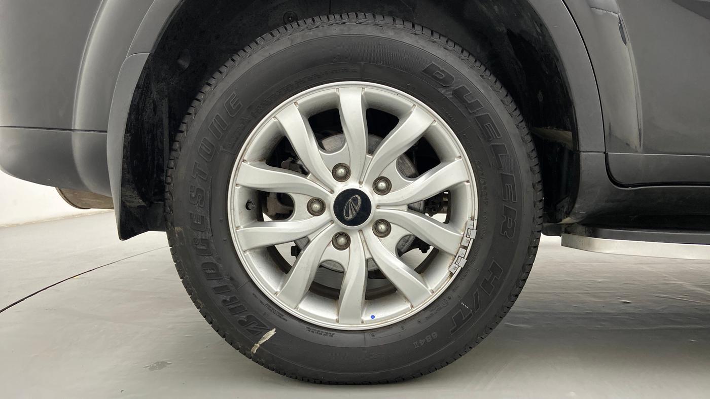 2021 Mahindra XUV500 W9, Diesel, Manual, 5,695 km, Right Rear Wheel