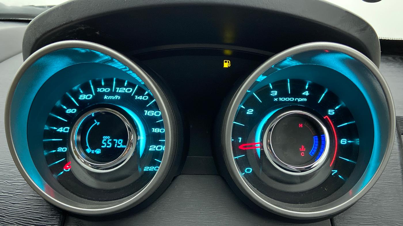 2021 Mahindra XUV500 W9, Diesel, Manual, 5,695 km, Odometer Image