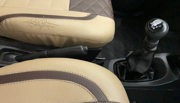 2017 Maruti Wagon R 1.0 LXI CNG, CNG, Manual, 59,624 km, Gear Lever