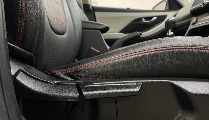 2021 Hyundai Creta SX 1.5 PETROL, Petrol, Manual, 56,971 km, Driver Side Adjustment Panel
