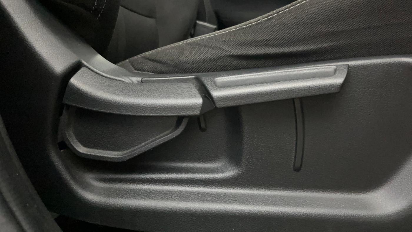 2019 Hyundai VENUE SX PLUS 1.0 TURBO DCT, Petrol, Automatic, 71,733 km, Driver Side Adjustment Panel