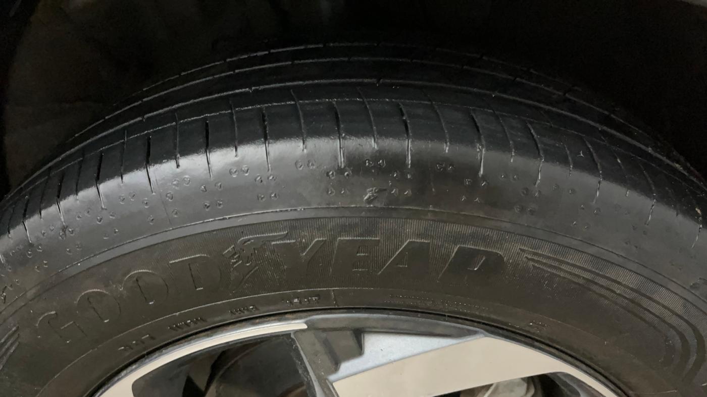 2019 Hyundai VENUE SX PLUS 1.0 TURBO DCT, Petrol, Automatic, 71,733 km, Right Front Tyre Tread