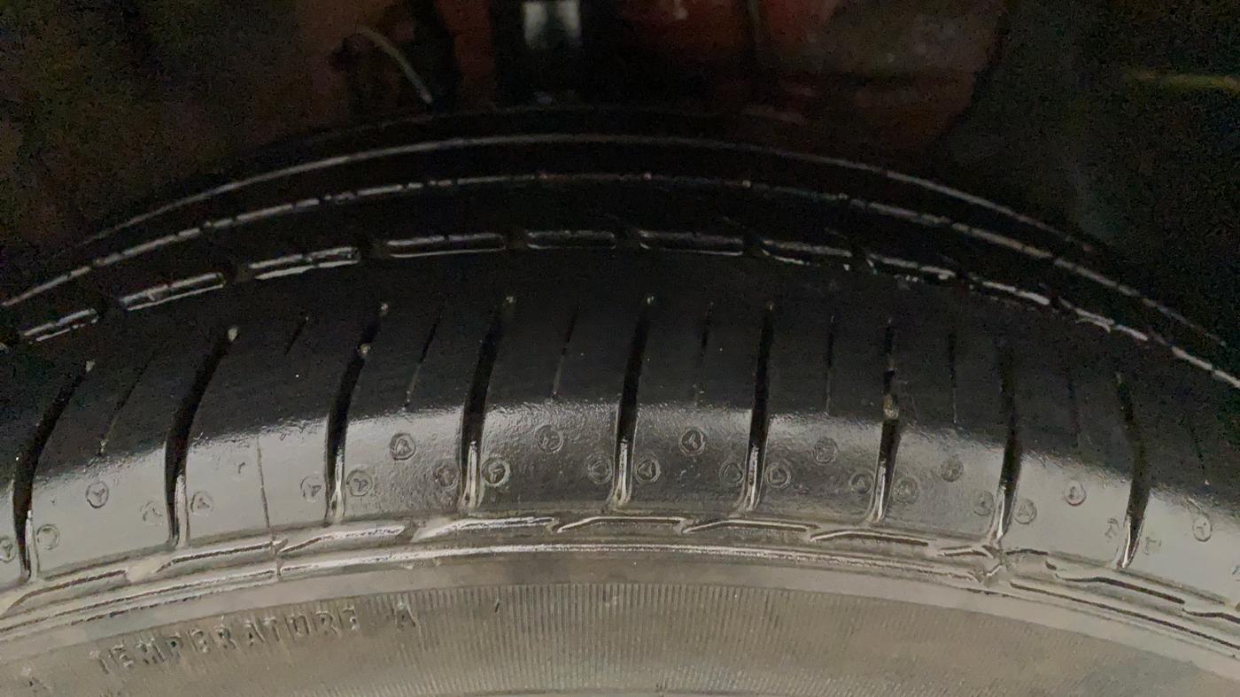 2017 Hyundai i20 Active 1.2 S, Petrol, Manual, 67,117 km, Right Front Tyre Tread
