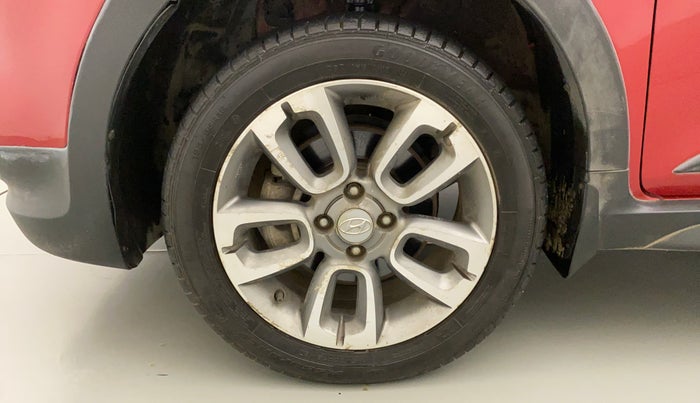 2017 Hyundai i20 Active 1.2 S, Petrol, Manual, 67,117 km, Left Front Wheel