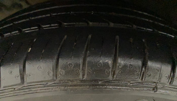 2017 Hyundai i20 Active 1.2 S, Petrol, Manual, 67,117 km, Left Front Tyre Tread