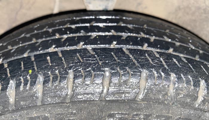 2015 Maruti Alto K10 VXI, Petrol, Manual, 47,222 km, Right Front Tyre Tread