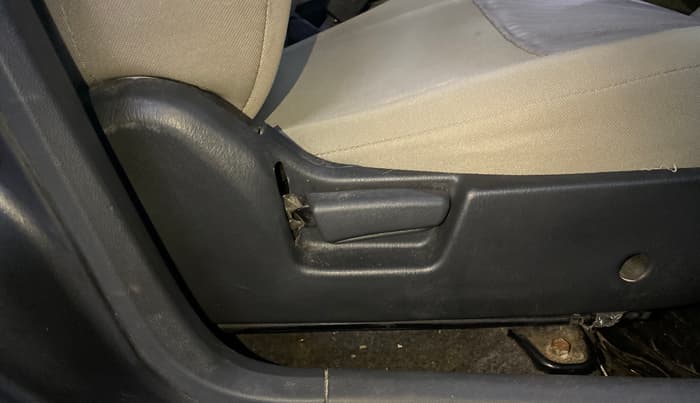 2015 Maruti Alto K10 VXI, Petrol, Manual, 47,222 km, Driver Side Adjustment Panel