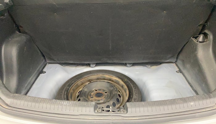 2016 Hyundai Grand i10 SPORTZ 1.2 KAPPA VTVT, Petrol, Manual, 62,977 km, Boot Inside