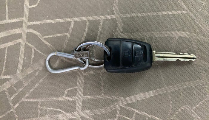 2016 Hyundai Grand i10 SPORTZ 1.2 KAPPA VTVT, Petrol, Manual, 62,977 km, Key Close Up