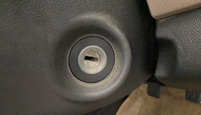 2016 Hyundai Grand i10 SPORTZ 1.2 KAPPA VTVT, Petrol, Manual, 62,977 km, Keyless Start/ Stop Button