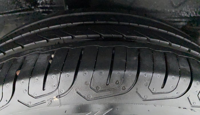 2018 Toyota YARIS VX CVT, Petrol, Automatic, 60,571 km, Right Rear Tyre Tread