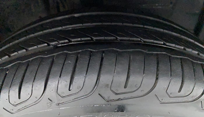 2018 Toyota YARIS VX CVT, Petrol, Automatic, 60,571 km, Right Front Tyre Tread
