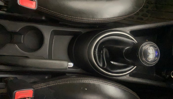 2013 Hyundai i20 MAGNA 1.2, Petrol, Manual, 73,013 km, Gear Lever